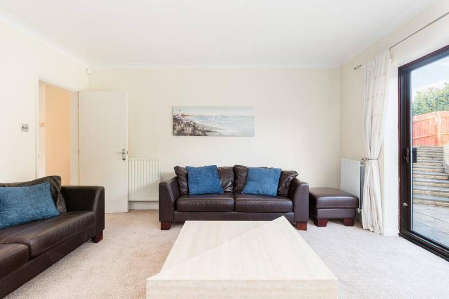 4 Bed detached nec/bhx/snowdome drayton mnr/tamwor