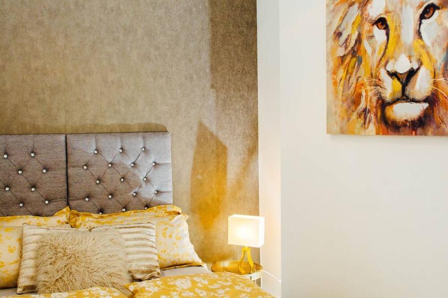 Villa Mimosa 1 - Stay in Cardiff with Sotero Lettings and Management