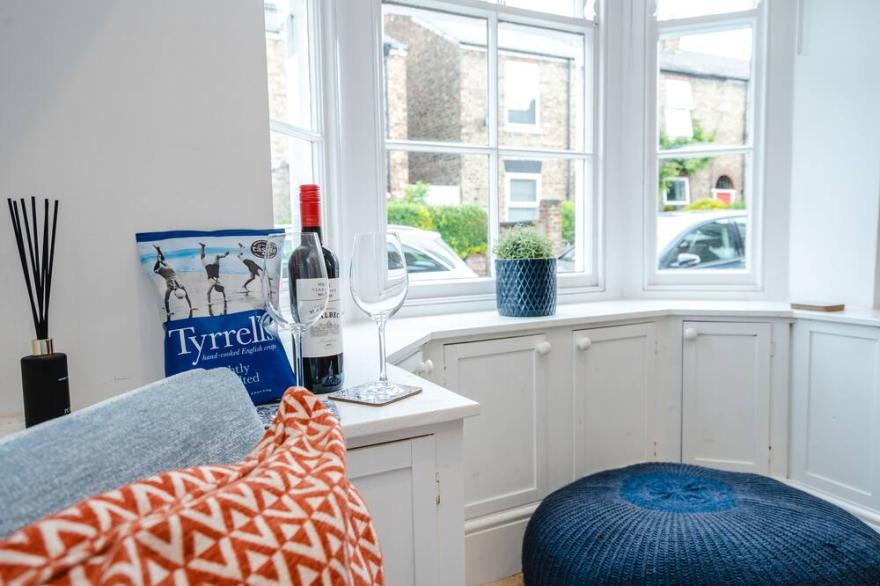 Alma York - Pretty Victorian Cottage