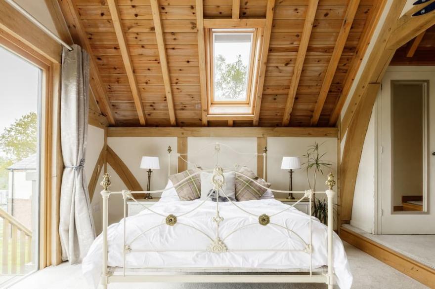 Balcony Room Near Chester