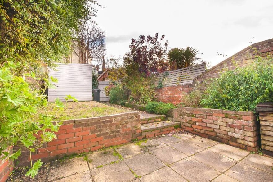 Radford Place | Central, Sleeps 6, Family friendly