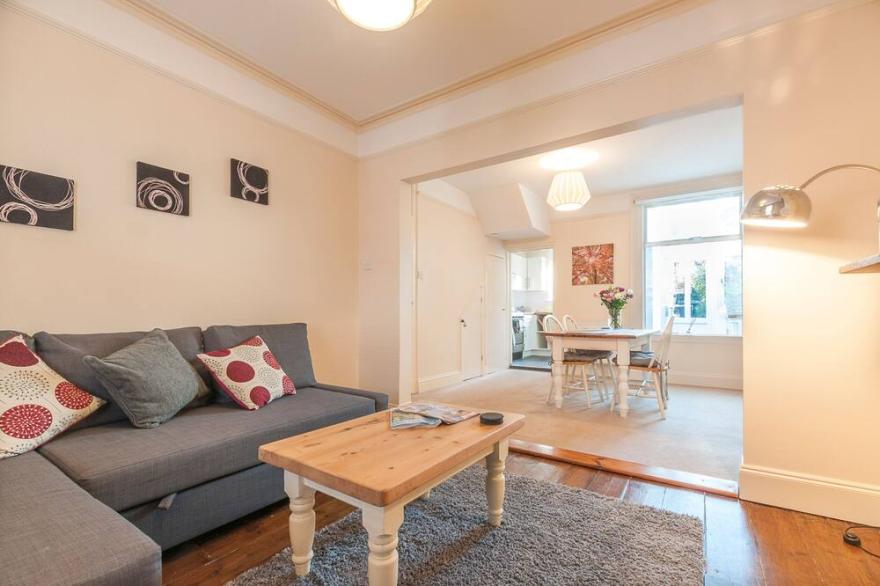 Radford Place | Central, Sleeps 6, Family friendly
