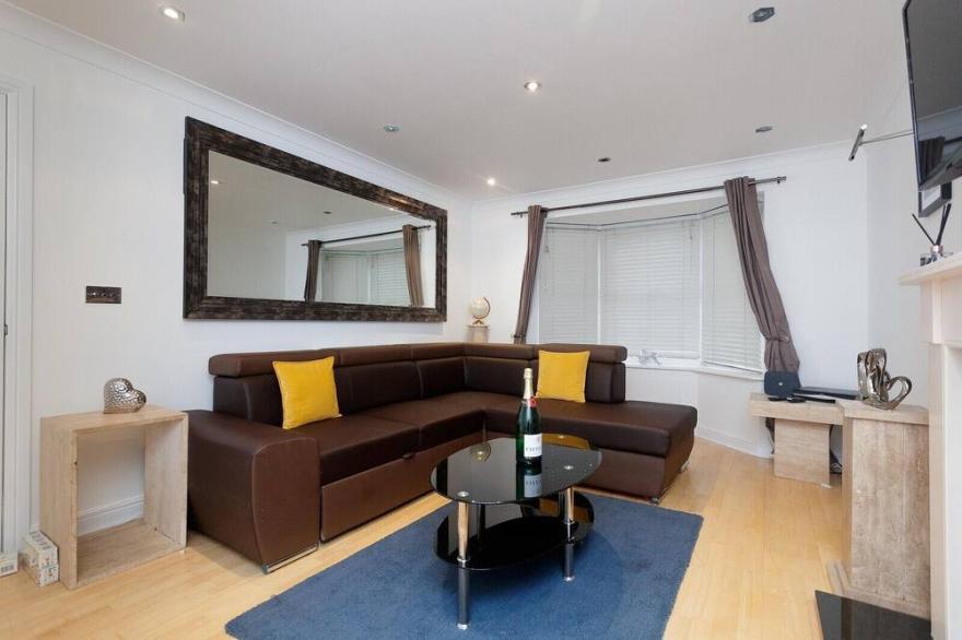 4 BEDROOMS. HUGE HOUSE. 7 BEDS. EVERYTHING NEW