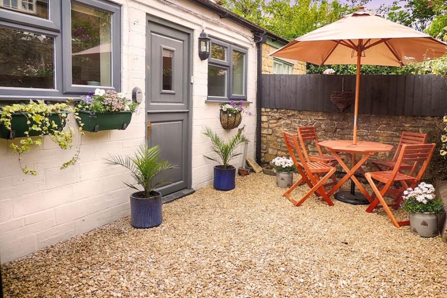 The Lansdowne Cottage
