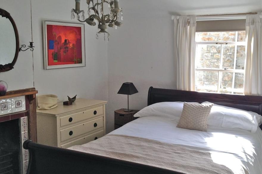 Cornwall 2 bed Cottage in St Ives near beach + WiFi + Log Burner