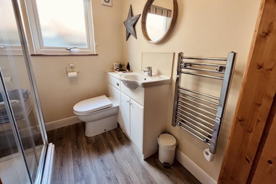 Station Lodge.. ..2 Bed Spacious Lodge with garden  Tondu Bridgend SOUTH WALES