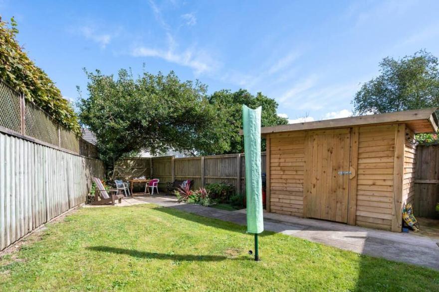 Oaktree Cottage in the beautiful Amroth