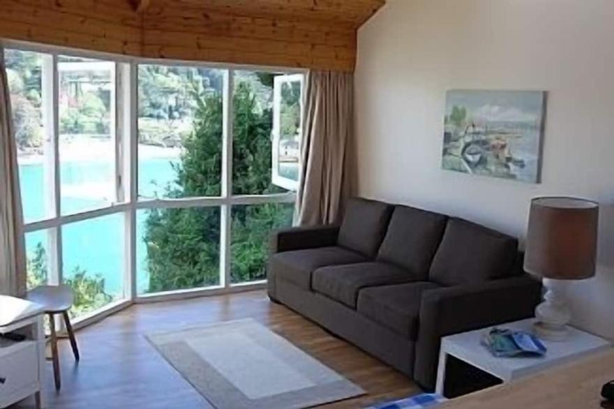 Detached House With Stunning Views Of Salcombe Estuary And Beaches