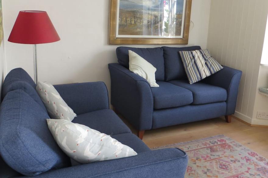 Deceptively spacious cottage close to beach in heart of Aldeburgh