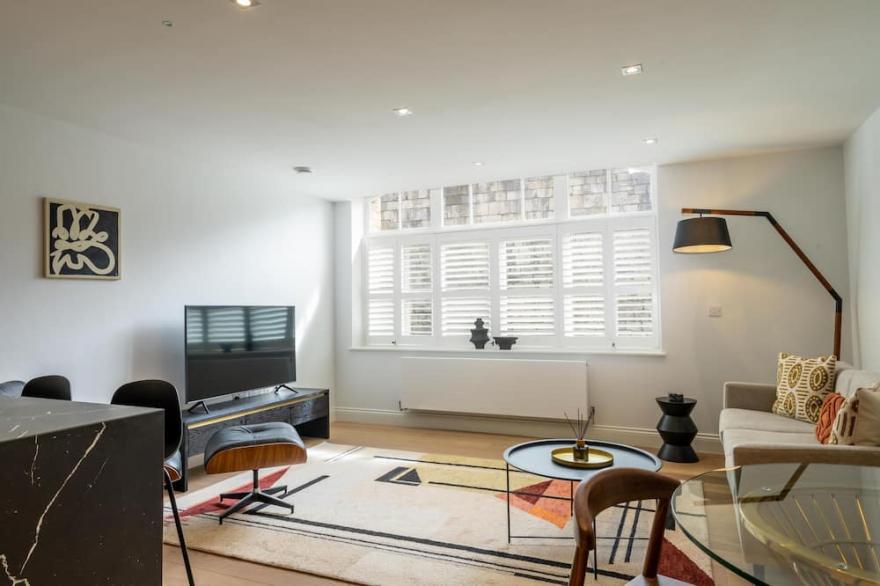 A premium stay that sleeps 4 guests  in 2 bedrooms