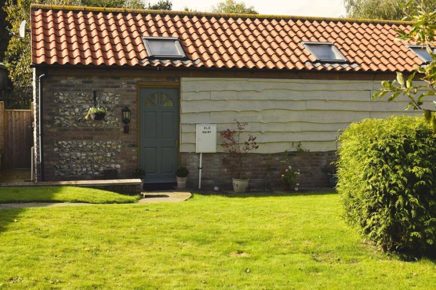 Small Hamlet, 1 level, enclosed private garden. Maximum two pets welcome.