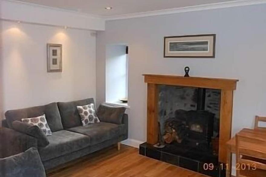 Quaint Traditional Cottage With Modern Interior, Drumnadrochit, Loch Ness