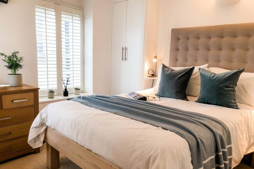 THE LOFT  Modernised fisherman's cottage in old St Ives, Cornwall