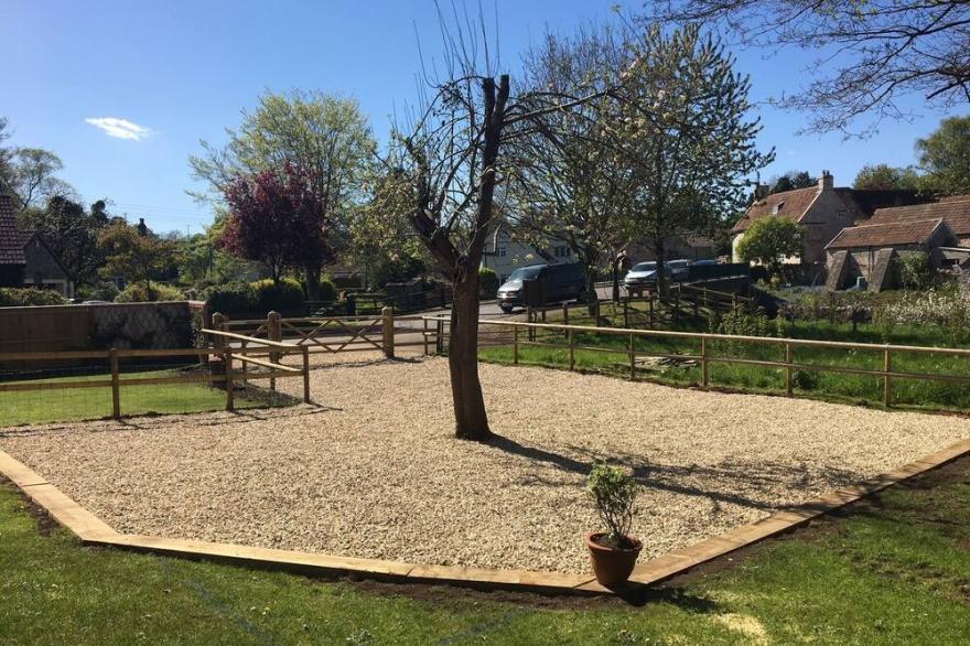 Cosy Cottage In Village Location Surrounded By Beautiful Countryside
