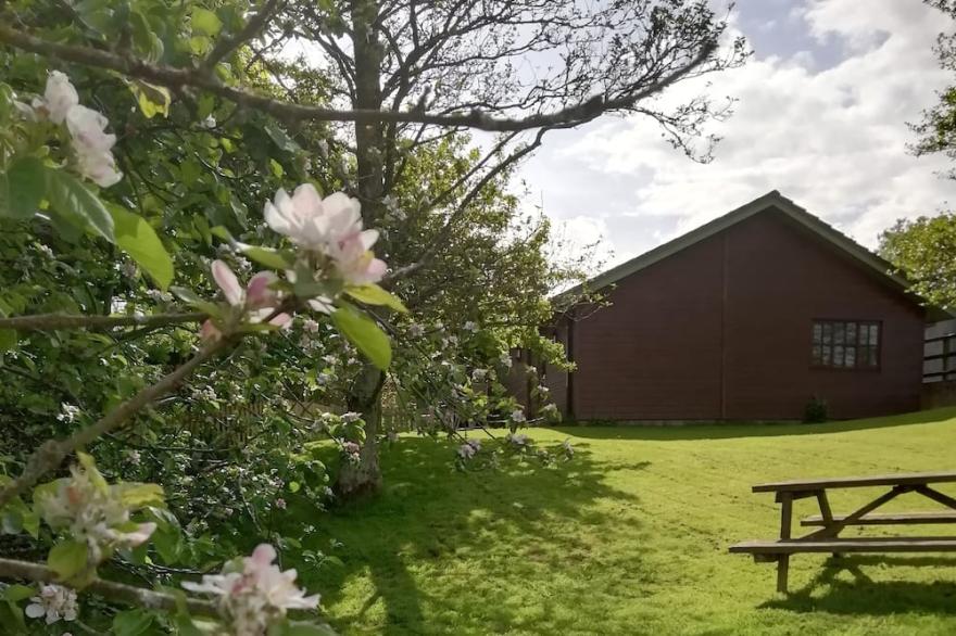 set in stunning countryside and only 1 mile from the surfing beach of Bantha
