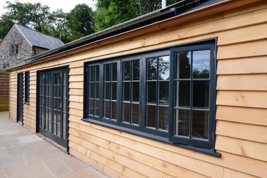 Luxurious and stylish 1 bedroom cottage in the country in the Cotswolds