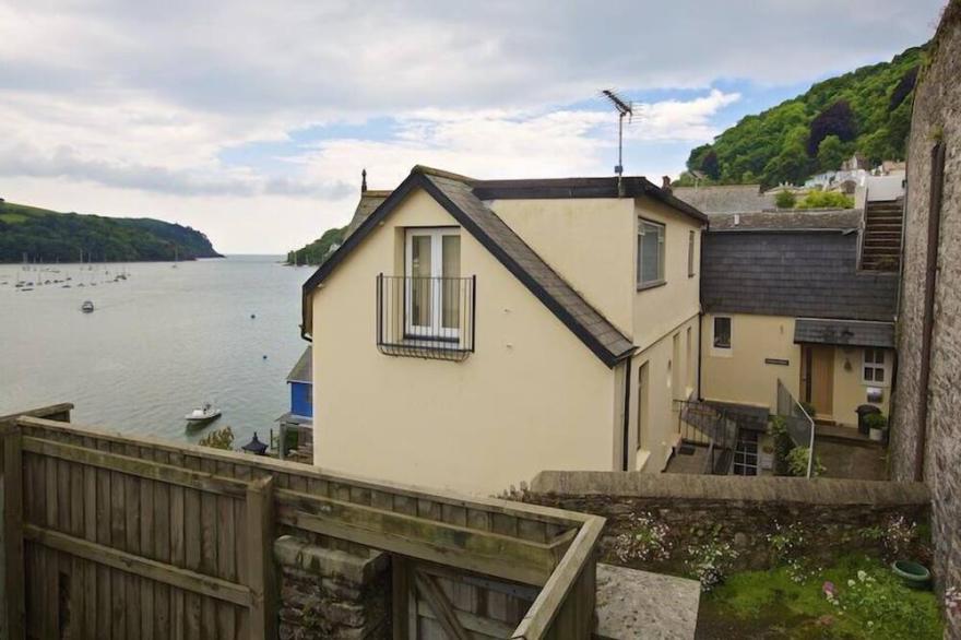 HARBOURSIDE, family friendly, with a garden in Dartmouth