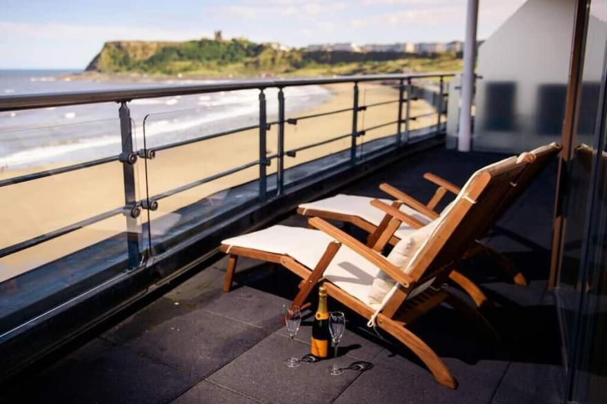2-Bedroom Sea View Penthouse by The Beach