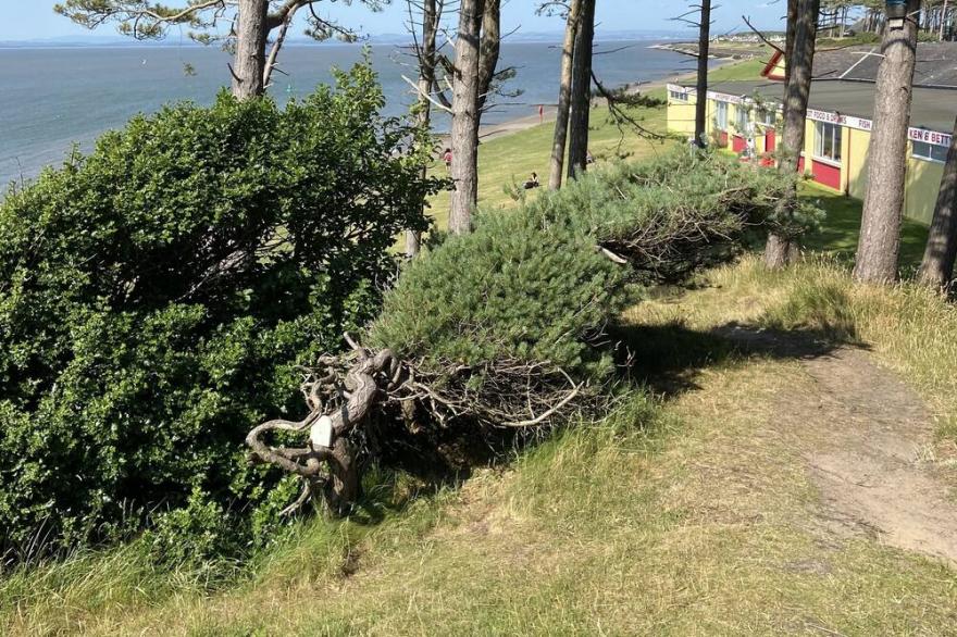 Large coastal townhouse 30mins drive to the lake district