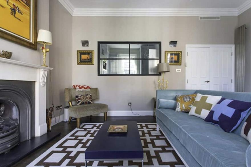 Elegant Knightsbridge Townhouse close to Harrods