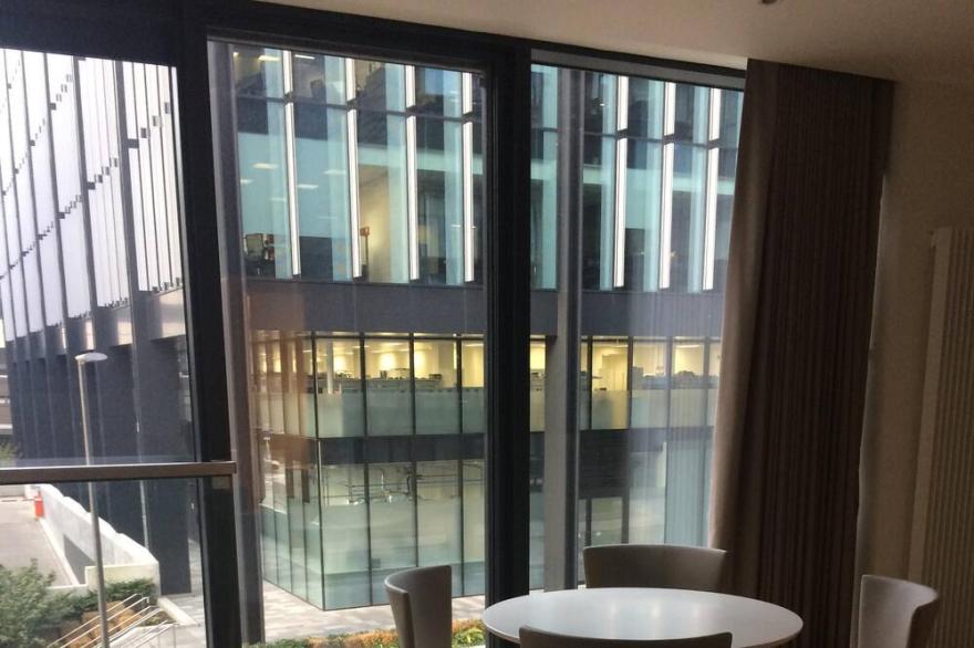 Large luxury apartment in one of Edinburgh's most desirable locations