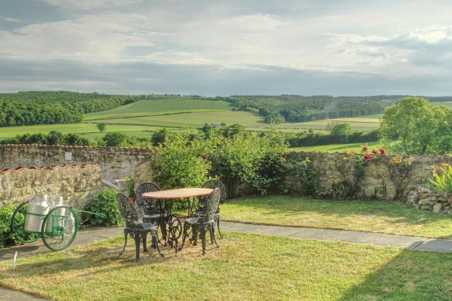 Kirkdale Cottage: a Hidden Gem, Helmsley (country cottage, sleeps 5)