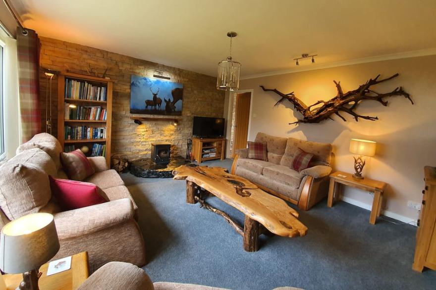 Spacious Highland Getaway*ALL rooms en-suite* (3rd Bedroom optional extra)