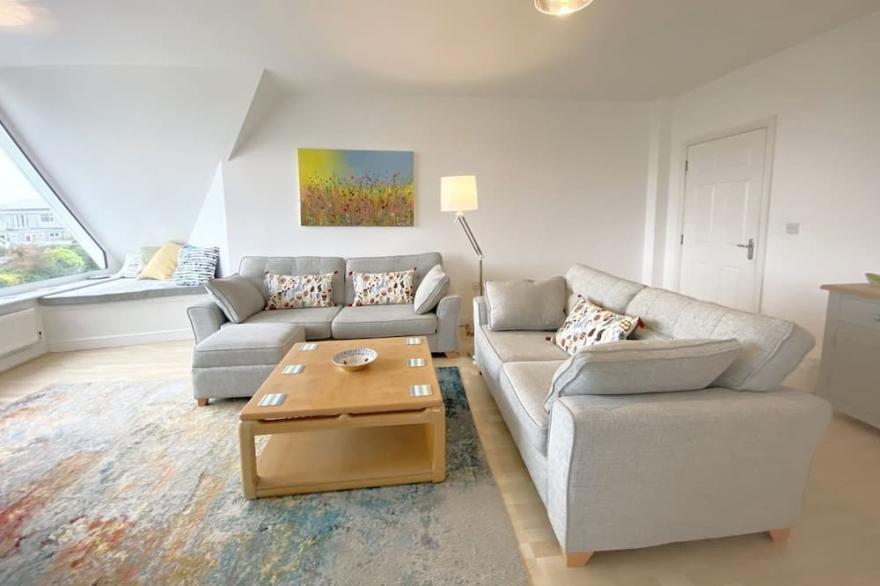 Carvell's Penthouse is a stunning two bedroom apartment in Newquay