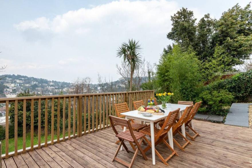 Vane Hill Crest - Five Bedroom House, Sleeps 10