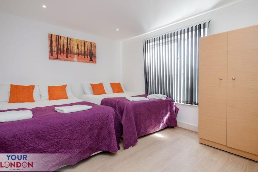 **Newly Furnished & Spacious 2Bedroom 2Bathrooms sleeps up to 13 **