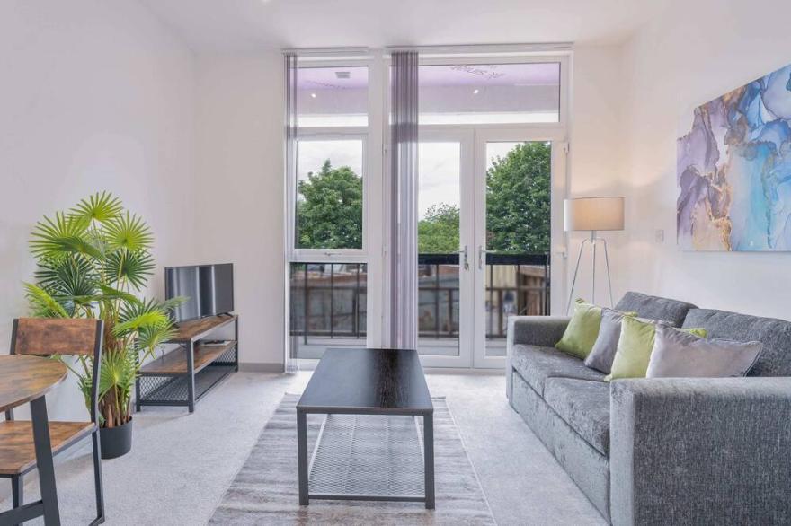 Modern & Cosy 1 Bedroom Apartment, Dudley