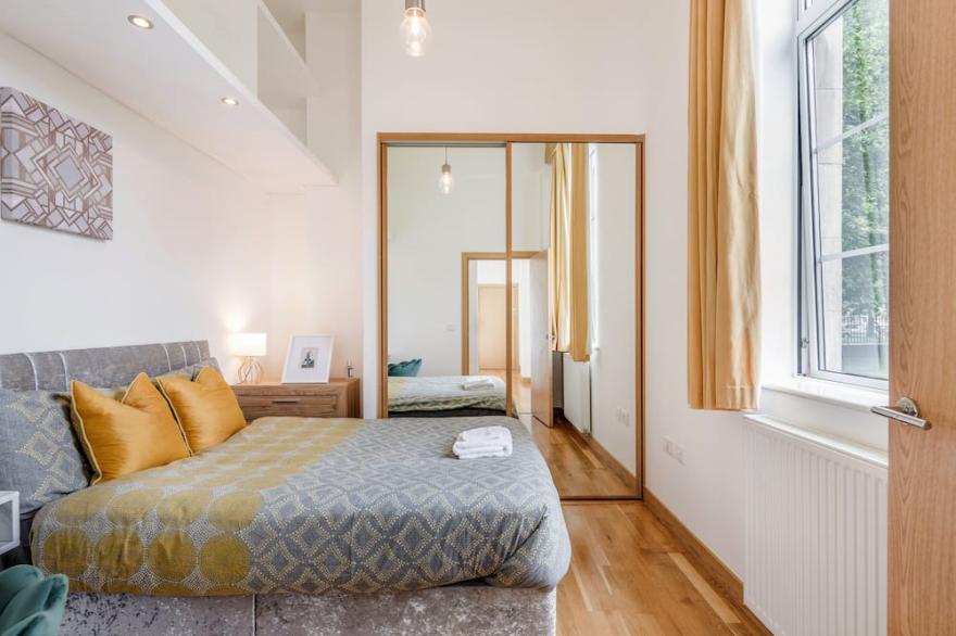 ✪  Luxurious 3 Bed Flat✪ Dagenham ✪ London