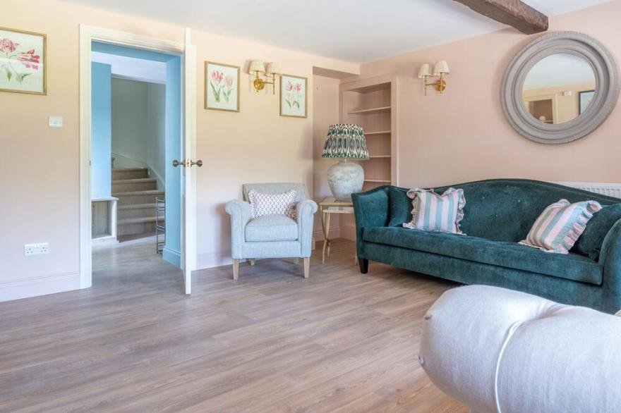 CUNSEY MILL HOUSE, pet friendly, with pool in Hawkshead
