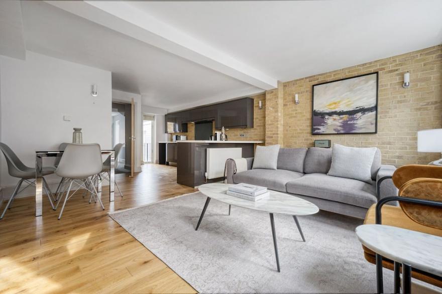 Spacious 1BR Soho Apartment, nr. Leicester Square Station, by Blueground