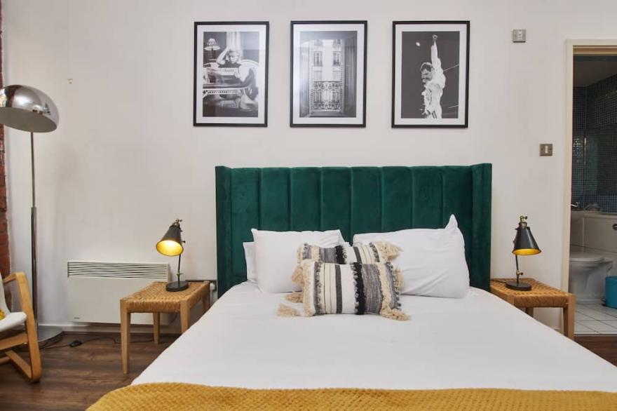 Lovely flat in central Manchester