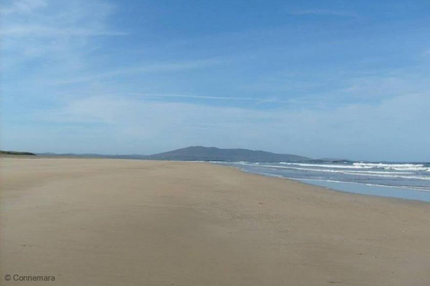 Beautiful location with mountains & sea views