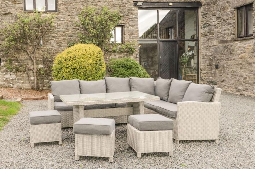 THE BARN AT STAINTON, pet friendly in Sizergh, Cumbria