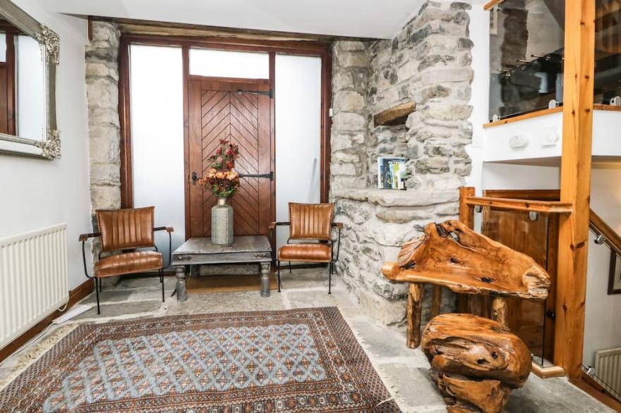 THE BARN AT STAINTON, pet friendly in Sizergh, Cumbria
