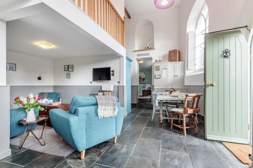 Chapel Cottage -  a  mkt - marketing that sleeps 4 guests  in 2 bedrooms