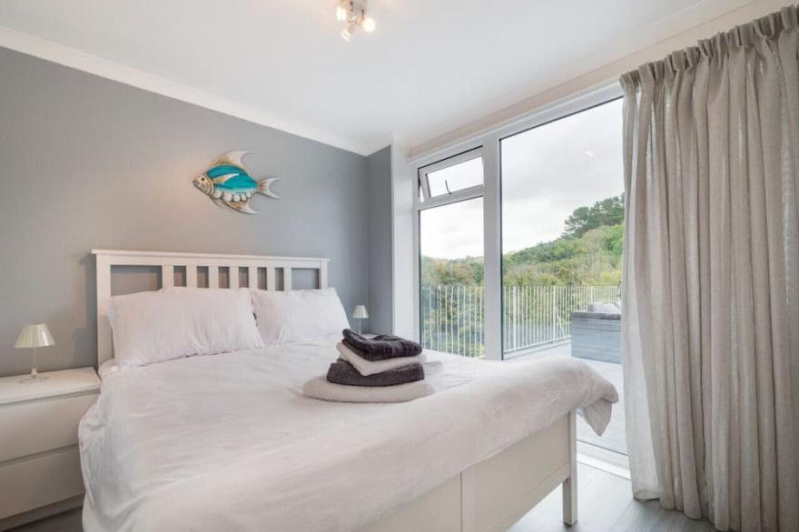 Jacka Shack - Two Bedroom Apartment, Sleeps 4