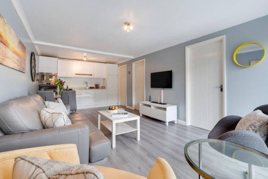 Jacka Shack - Two Bedroom Apartment, Sleeps 4