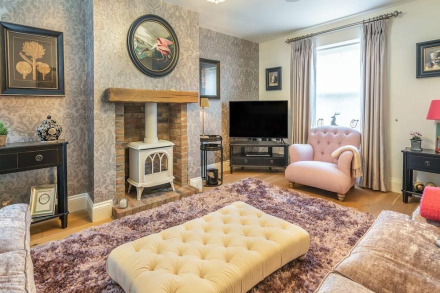 3 bedroom accommodation in Thornton Le Dale