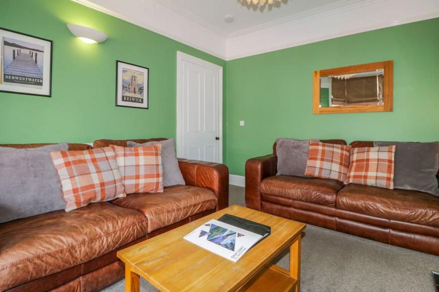 SEFTON HOUSE, family friendly, with a garden in Keswick