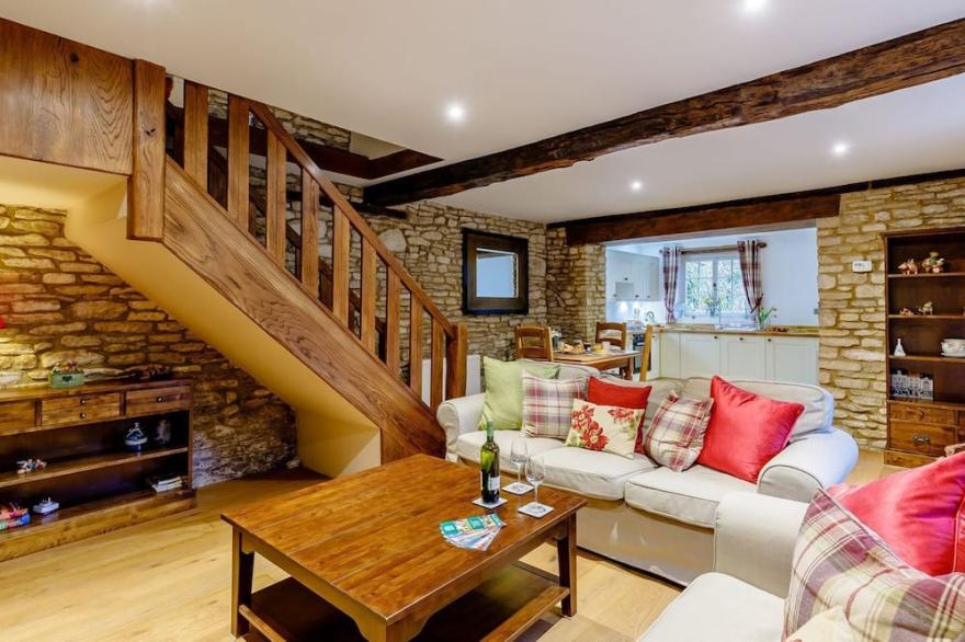 2 bedroom accommodation in Lower Kilcot, near Wotton-under-Edge