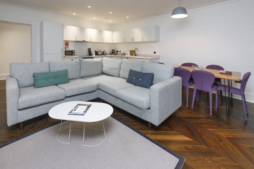 A lews castle that sleeps 4 guests  in 2 bedrooms