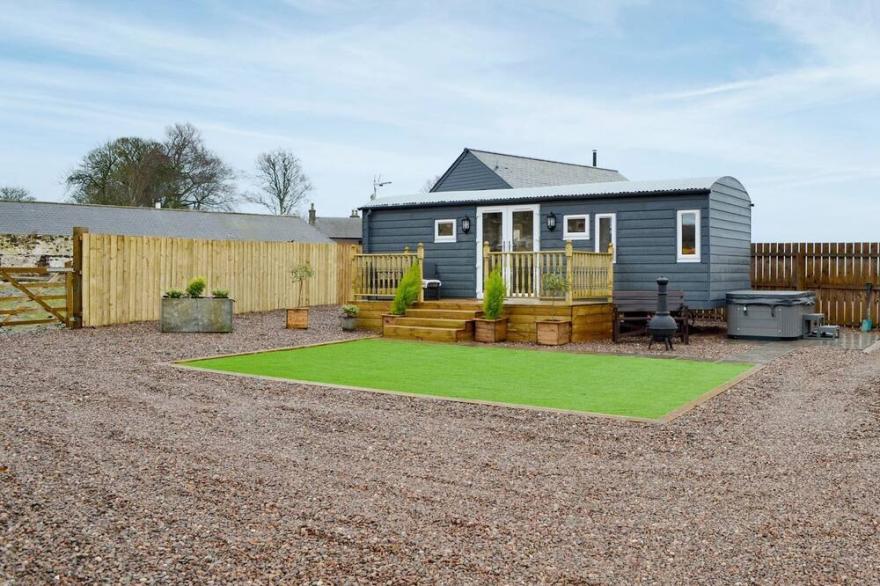 1 bedroom accommodation in Montrose