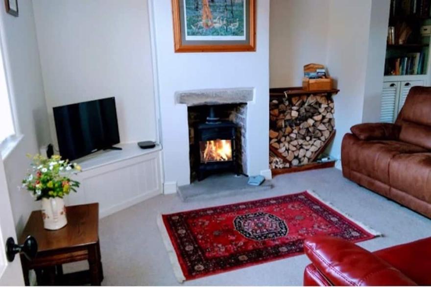 Victorian Cottage in Pocklington near York with log burner and wi-fi