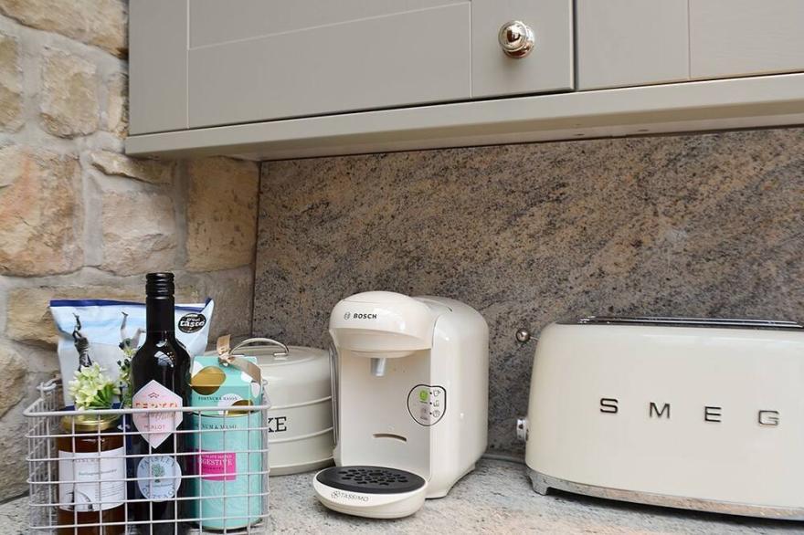 1 bedroom accommodation in Colne
