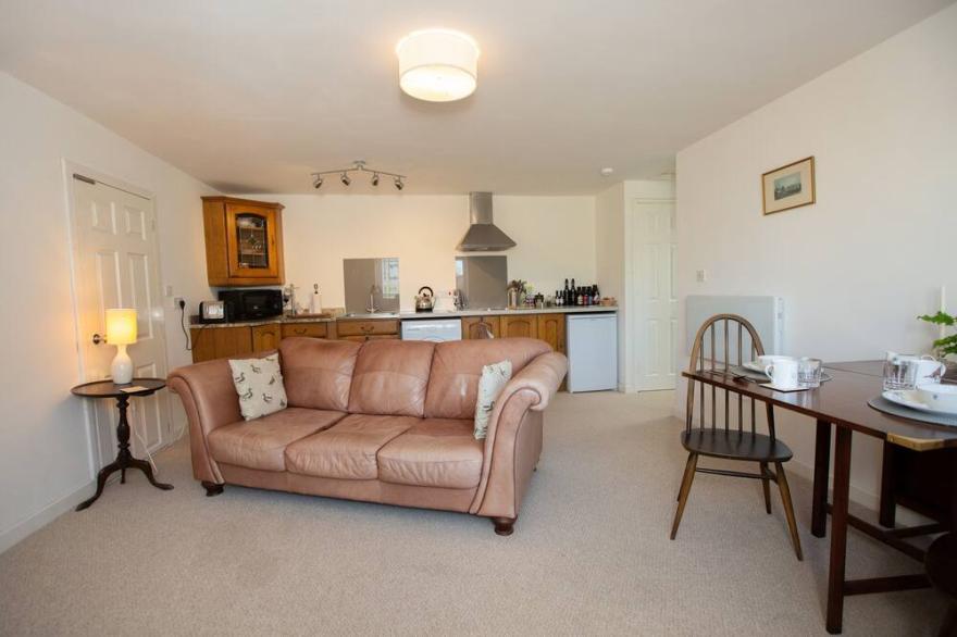 Luxury self-catering cottage fully equipped for your stay