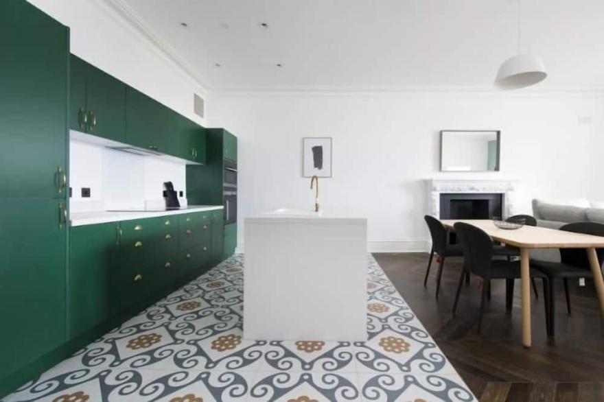 A lews castle that sleeps 2 guests  in 1 bedroom
